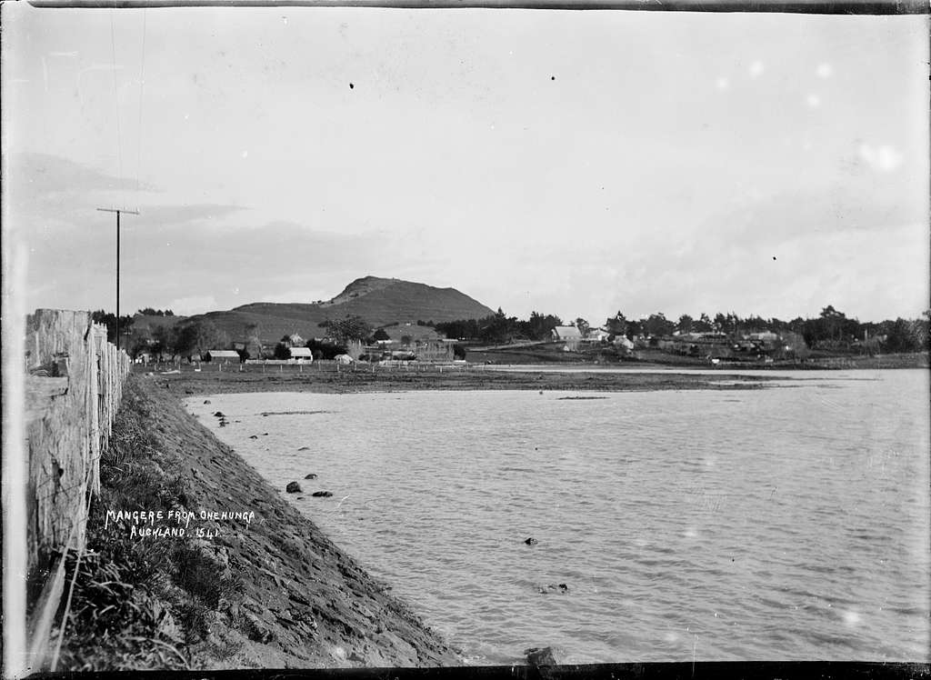 Old black and white photograph of Māngere Mountain (Te Pane o Mataoho) taken from Onehunga
